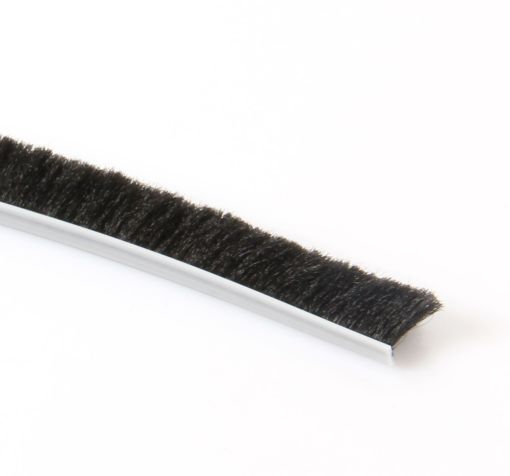 Joint brosse pour moustiquaires enroulables verticales