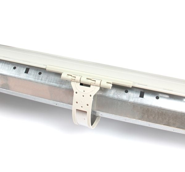 Adjuntar delantal flexible en forma de T