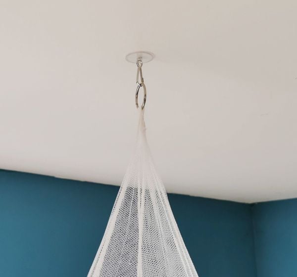 Fixation Crochet adhésif pour plafond